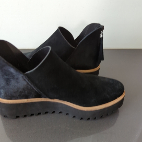 All Black Booties Fur Shootie Tread Ankle Women's Size 9 EU 40 Black NWOT - Picture 9 of 12